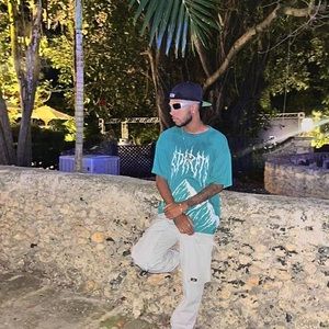 Meet your Posher, Hendrick